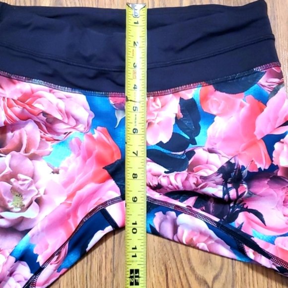 Lululemon Secret Garden Run Inspire Crop Leggings size 4 - Picture 7 of 7